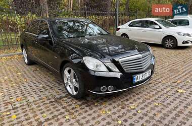 Седан Mercedes-Benz E-Class 2011 в Киеве