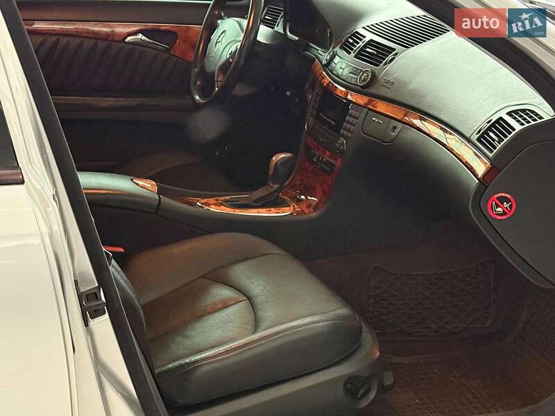 Седан Mercedes-Benz E-Class 2004 в Одессе фото 18 Седан Mercedes-Benz E-Class 2004 в Одессе