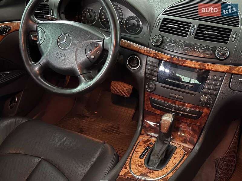 Седан Mercedes-Benz E-Class 2004 в Одессе фото 21 Седан Mercedes-Benz E-Class 2004 в Одессе