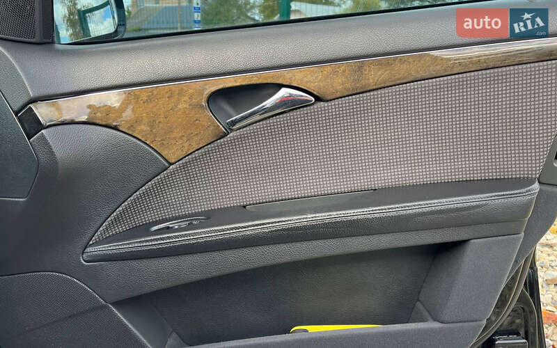 Седан Mercedes-Benz E-Class 2003 в Коломые фото 16 Седан Mercedes-Benz E-Class 2003 в Коломые