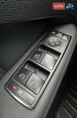 Універсал Mercedes-Benz E-Class 2012 в 
