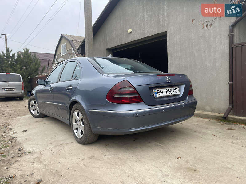 Седан Mercedes-Benz E-Class 2003 в Одессе