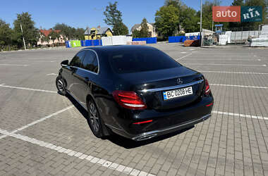Седан Mercedes-Benz E-Class 2017 в 