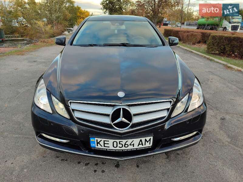 Купе Mercedes-Benz E-Class 2011 в Днепре фото 4 Купе Mercedes-Benz E-Class 2011 в Днепре