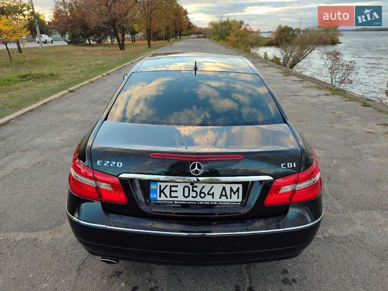 Купе Mercedes-Benz E-Class 2011 в Днепре фото 28 Купе Mercedes-Benz E-Class 2011 в Днепре