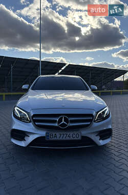 Седан Mercedes-Benz E-Class 2017 в Умані