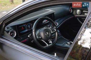 Седан Mercedes-Benz E-Class 2017 в 