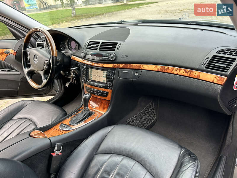 Седан Mercedes-Benz E-Class 2007 в Новодністровську