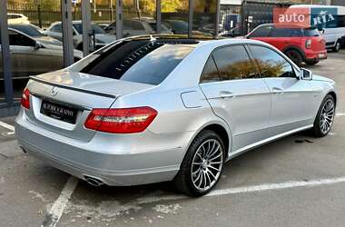 Седан Mercedes-Benz E-Class 2009 в 