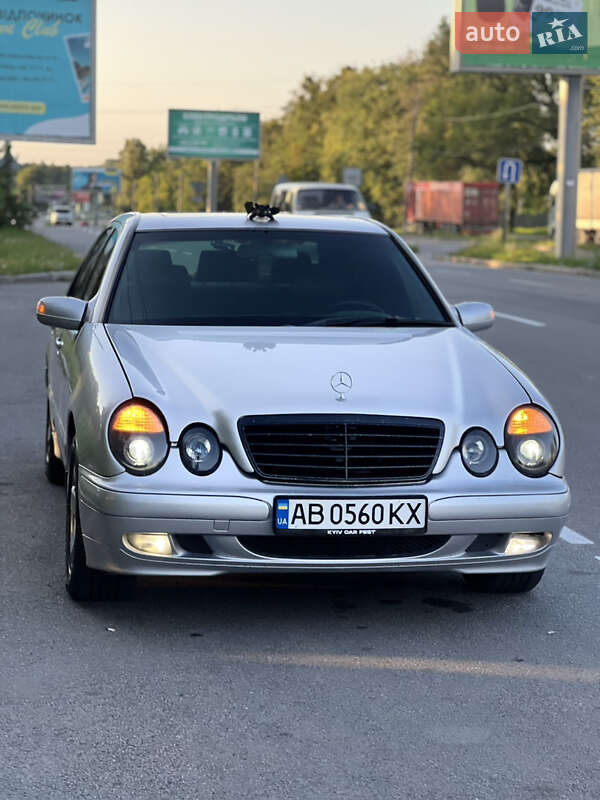 Mercedes-Benz E-Class 2000