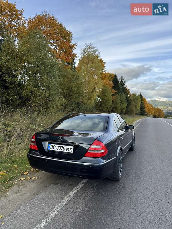 Седан Mercedes-Benz E-Class 2006 в Турке