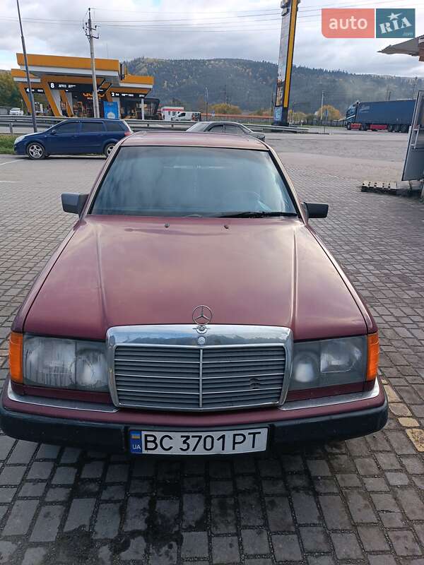 Седан Mercedes-Benz E-Class 1992 в Сколе