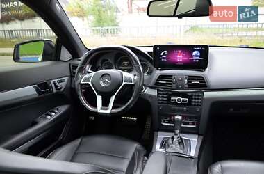 Купе Mercedes-Benz E-Class 2012 в 