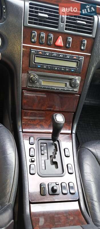 Седан Mercedes-Benz E-Class 1997 в Львове