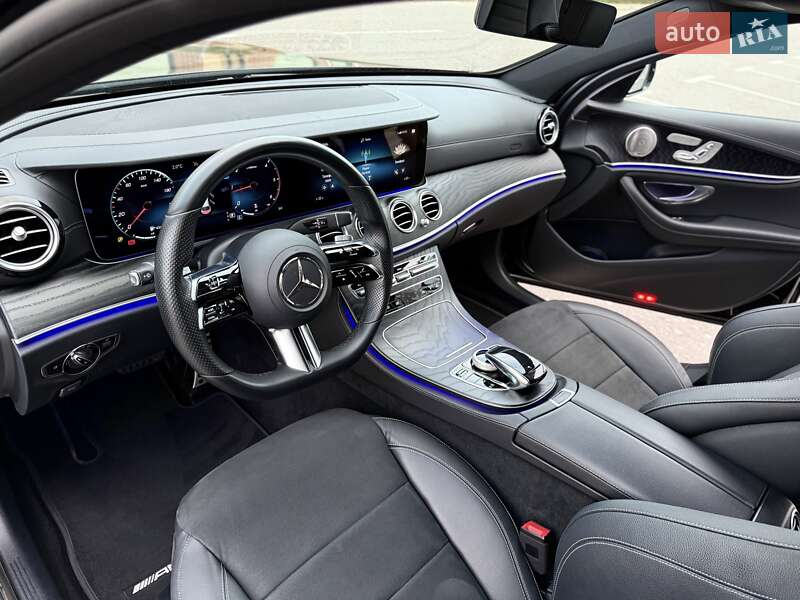 Седан Mercedes-Benz E-Class 2021 в Киеве