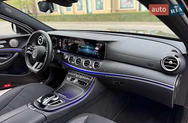 Седан Mercedes-Benz E-Class 2021 в 
