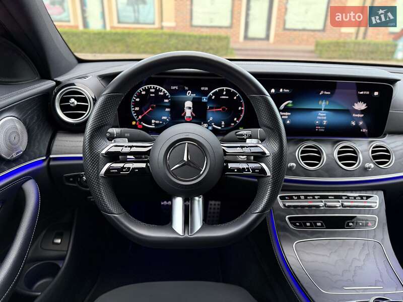 Седан Mercedes-Benz E-Class 2021 в Киеве