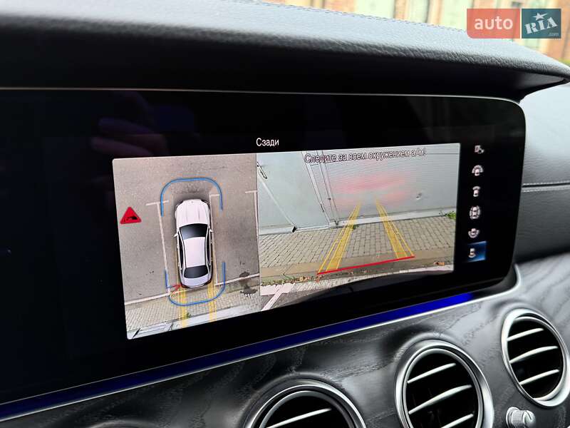 Седан Mercedes-Benz E-Class 2021 в Киеве