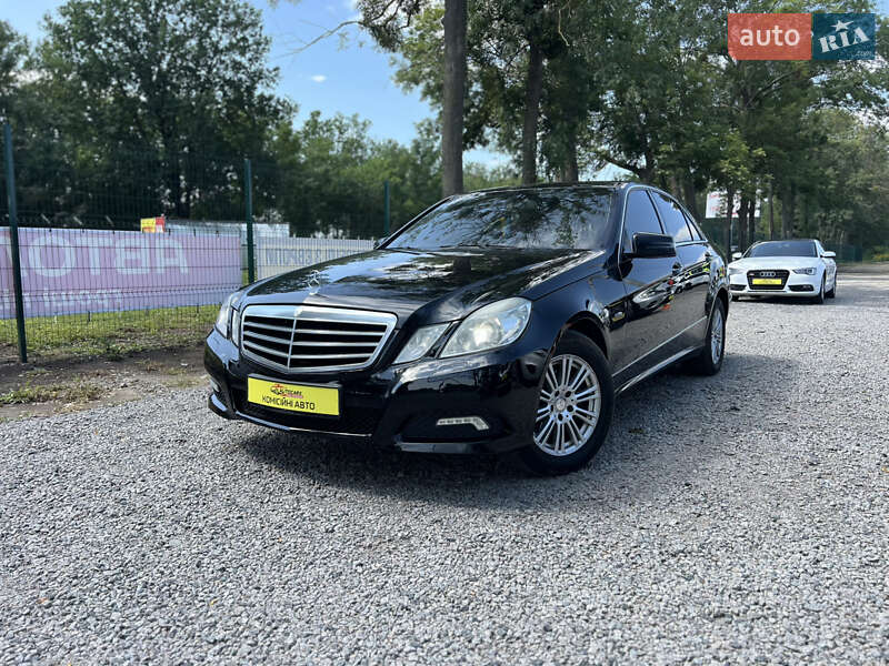 Mercedes-Benz E-Class 2010 Mercedes-Benz E-Class 2010
