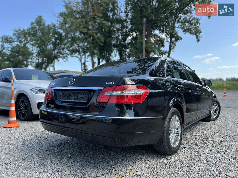 Седан Mercedes-Benz E-Class 2010 в Умани фото 4 Седан Mercedes-Benz E-Class 2010 в Умани