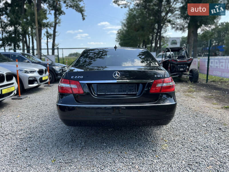 Седан Mercedes-Benz E-Class 2010 в Умани фото 5 Седан Mercedes-Benz E-Class 2010 в Умани