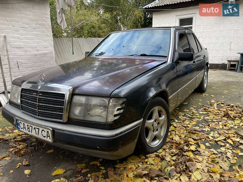 Седан Mercedes-Benz E-Class 1991 в Чигирине фото 3 Седан Mercedes-Benz E-Class 1991 в Чигирине