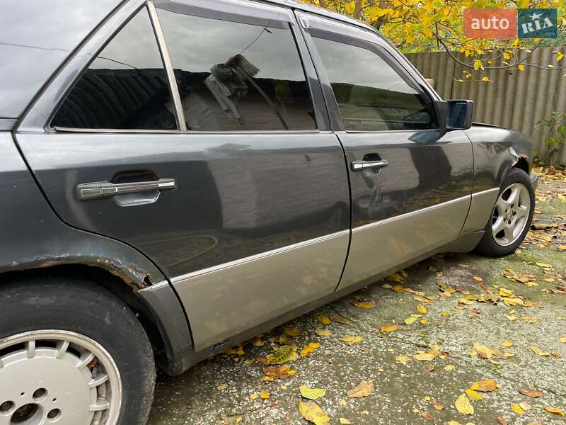 Седан Mercedes-Benz E-Class 1991 в Чигирине фото 7 Седан Mercedes-Benz E-Class 1991 в Чигирине