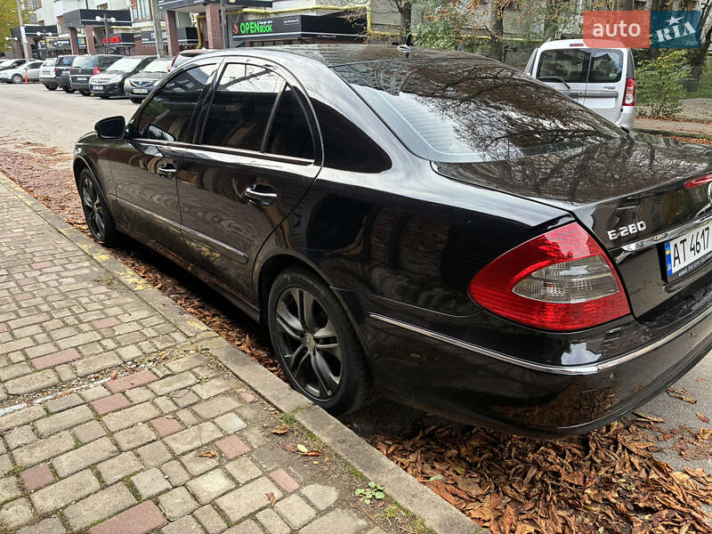 Седан Mercedes-Benz E-Class 2006 в Ивано-Франковске