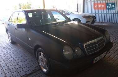 Седан Mercedes-Benz E-Class 1997 в 