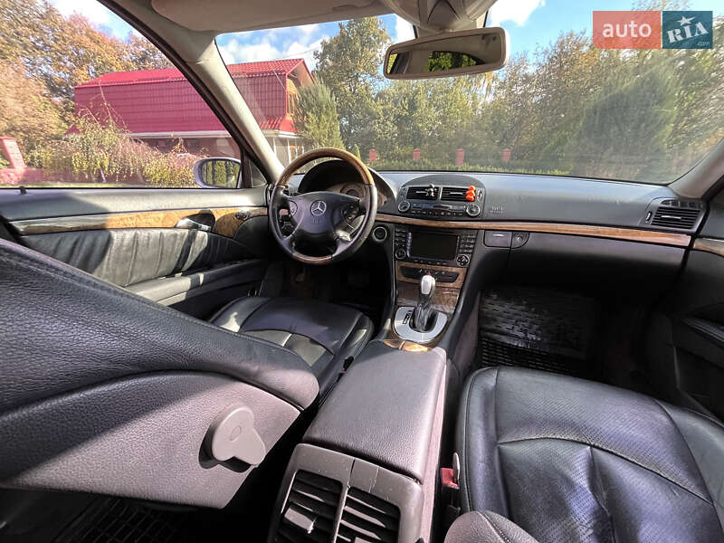 Седан Mercedes-Benz E-Class 2004 в Хмельницком