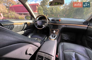 Седан Mercedes-Benz E-Class 2004 в 