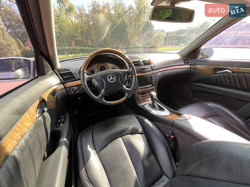 Седан Mercedes-Benz E-Class 2004 в Хмельницком