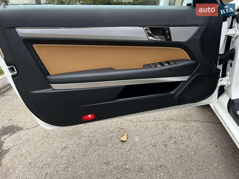 Купе Mercedes-Benz E-Class 2012 в Одесі