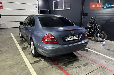 Седан Mercedes-Benz E-Class 2003 в 