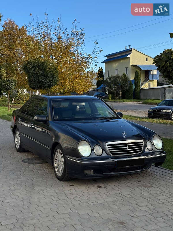 Mercedes-Benz E-Class 1999 Mercedes-Benz E-Class 1999