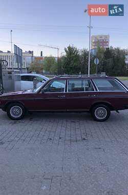 Універсал Mercedes-Benz E-Class 1984 в Львові