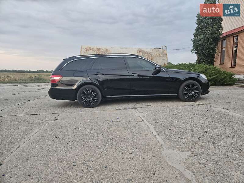 Універсал Mercedes-Benz E-Class 2011 в Дніпрі фото 4 Універсал Mercedes-Benz E-Class 2011 в Дніпрі