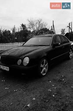 Седан Mercedes-Benz E-Class 1997 в Володимирці