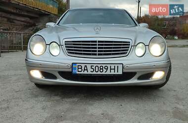 Седан Mercedes-Benz E-Class 2002 в  фото 6 Седан Mercedes-Benz E-Class 2002 в