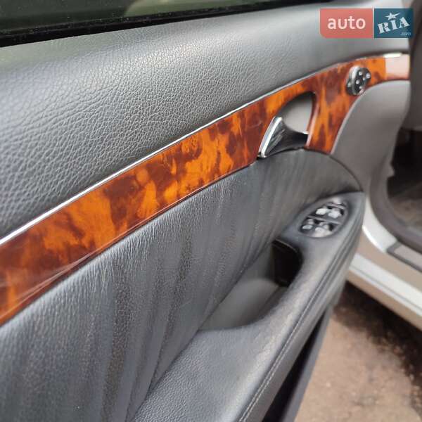 Седан Mercedes-Benz E-Class 2002 в Кропивницком
