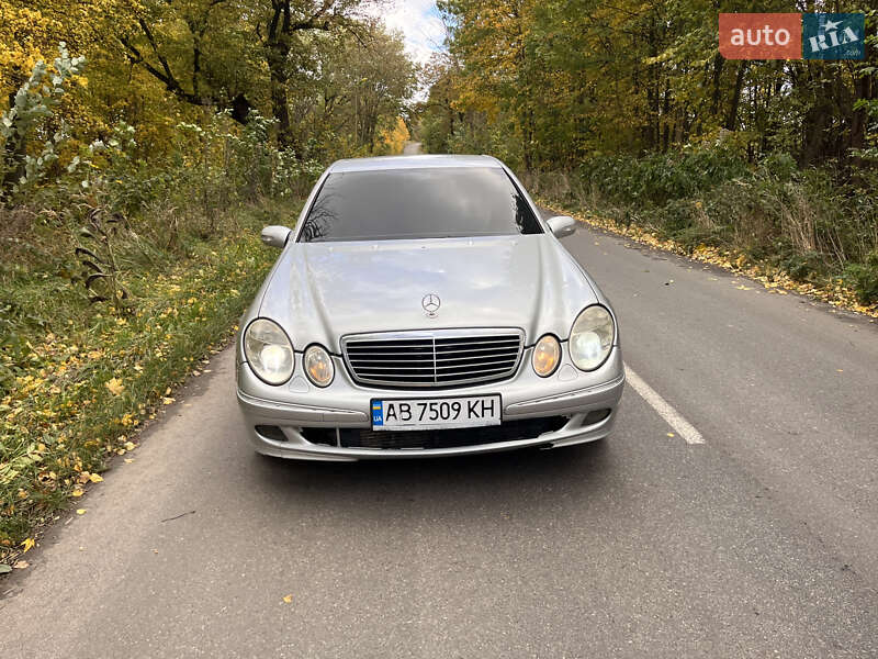 Седан Mercedes-Benz E-Class 2004 в Хмельницком