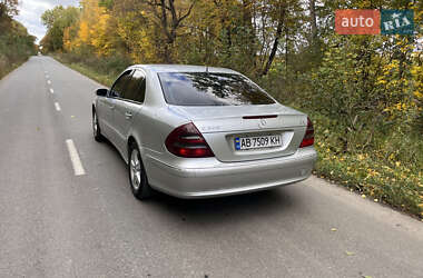 Седан Mercedes-Benz E-Class 2004 в 