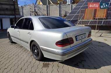 Седан Mercedes-Benz E-Class 2002 в  фото 10 Седан Mercedes-Benz E-Class 2002 в