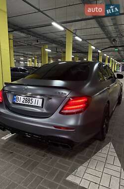Седан Mercedes-Benz E-Class 2018 в 