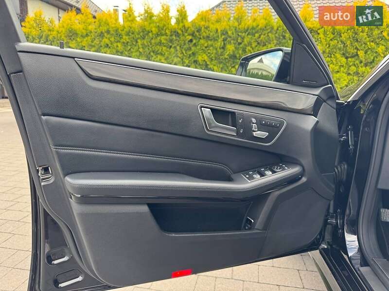 Седан Mercedes-Benz E-Class 2013 в Стрые фото 64 Седан Mercedes-Benz E-Class 2013 в Стрые