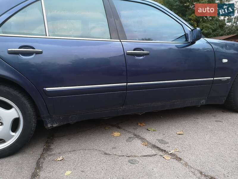 Седан Mercedes-Benz E-Class 1997 в Києві