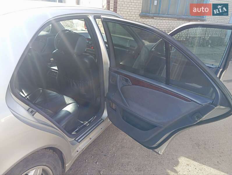 Седан Mercedes-Benz E-Class 2001 в Виннице фото 4 Седан Mercedes-Benz E-Class 2001 в Виннице