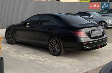 Седан Mercedes-Benz E-Class 2019 в 