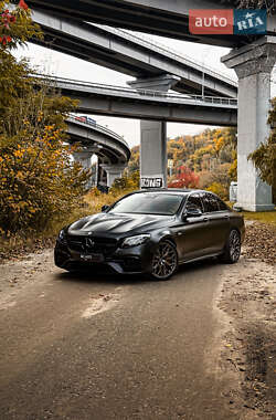 Седан Mercedes-Benz E-Class 2019 в 