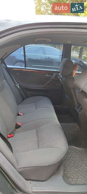 Седан Mercedes-Benz E-Class 2001 в Полтаві
